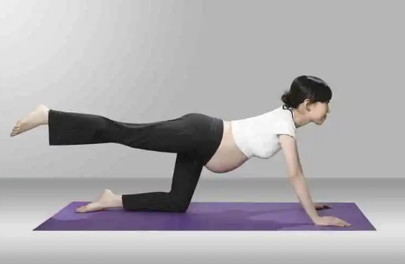 瑜伽是一种非常适合孕妇的运动