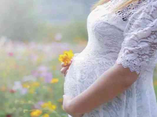 怀孕初期1-7天最明显的症状有哪些？小腹