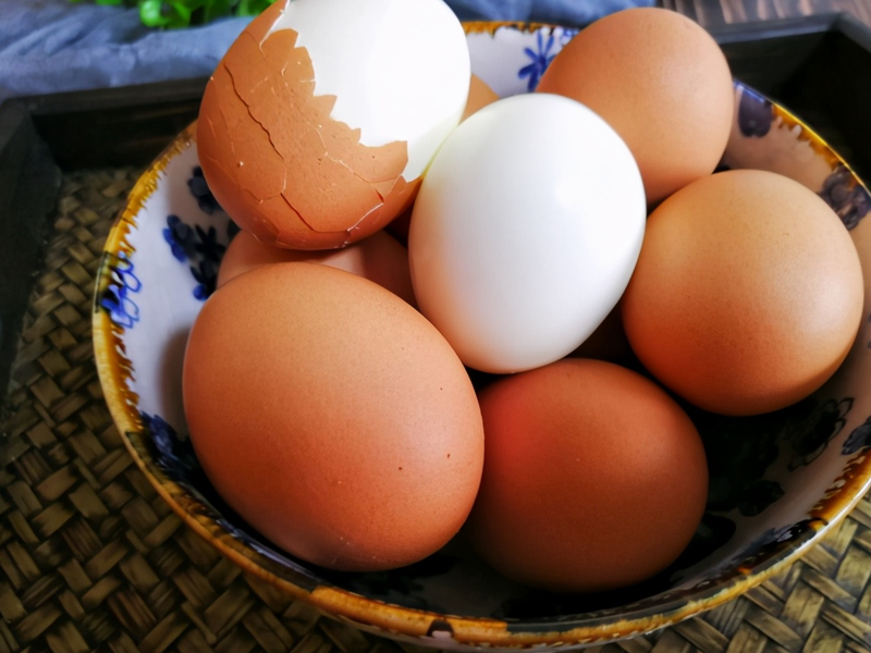 子宫内膜薄可以吃鸡蛋补充